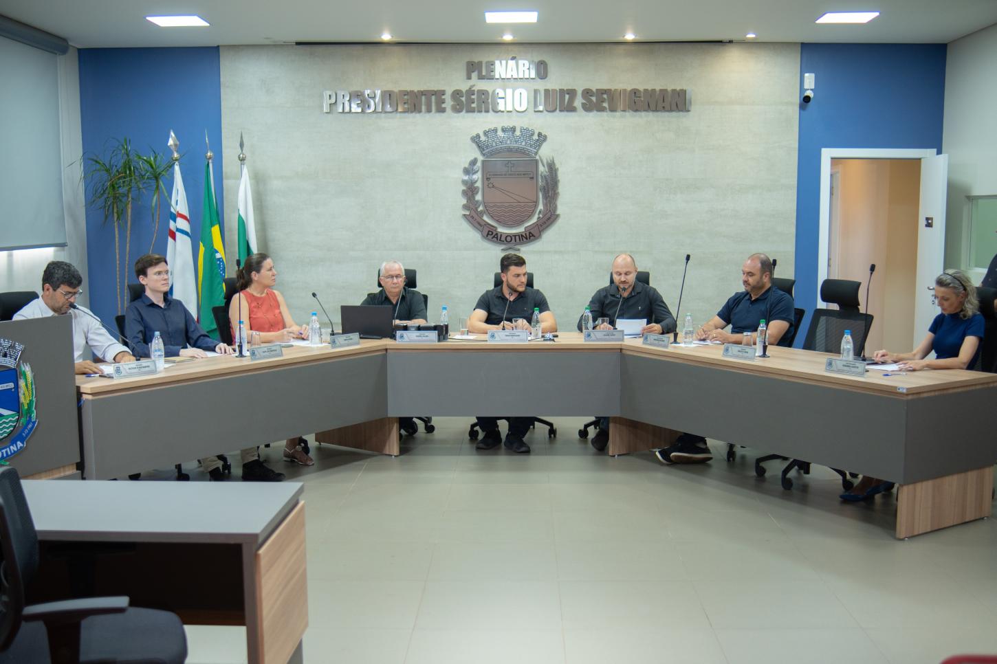Câmara Municipal realiza sessão extraordinária e define novo 2º Secretário da Mesa Diretora