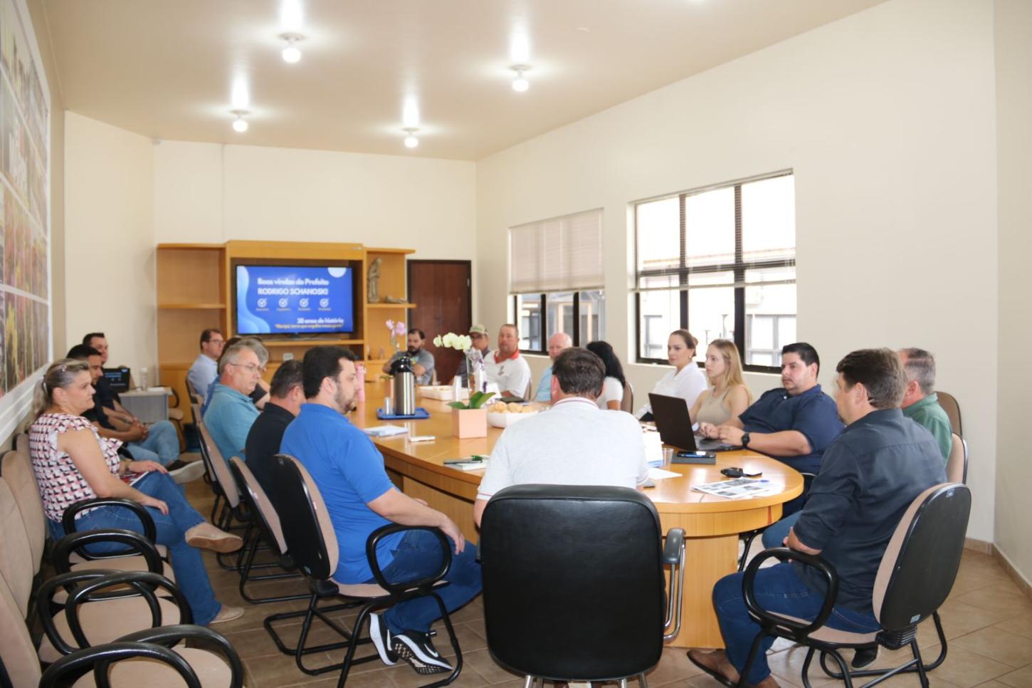Maripá - CCO do Arrancadão de Tratores e Aniversário de 35 Anos de Maripá Realiza Reunião Preparatória