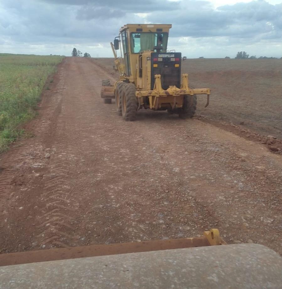 Terra Roxa - Estradas Rurais recebem melhorias importantes para a comunidade