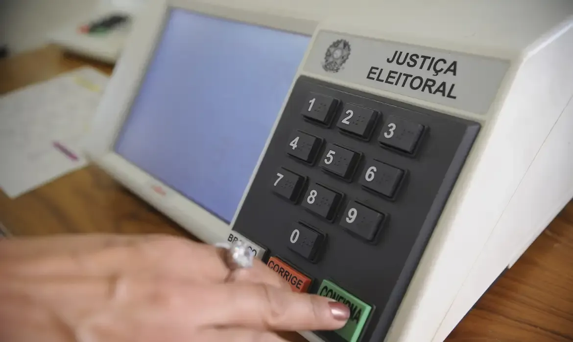 Prazo para regularizar situação eleitoral acaba em 19 de maio