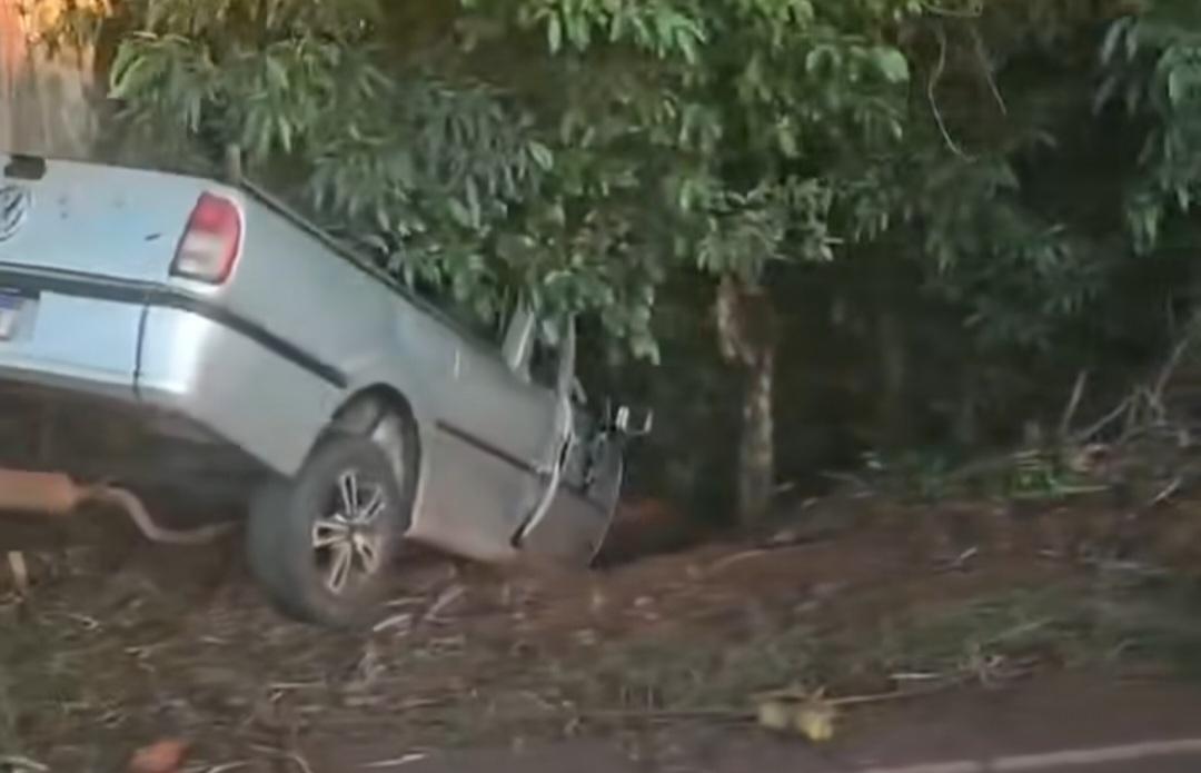 ATUALIZADA - Grave acidente com vítima fatal é registrado na zona rural de Terra Roxa