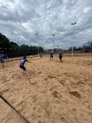 Maripá Inicia Treinamentos Gratuitos de Vôlei de Praia para Adolescentes