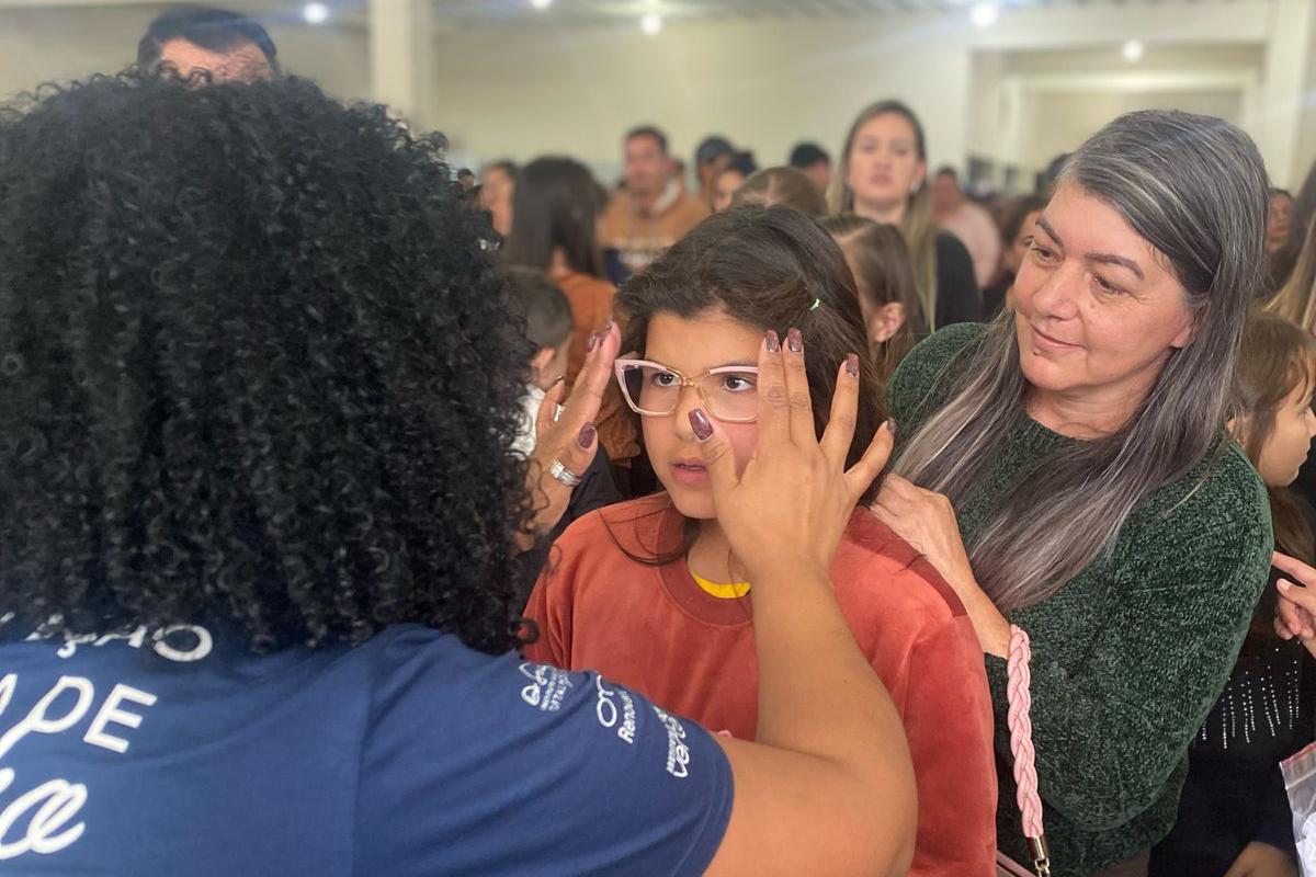Estado vai entregar mais 536 óculos gratuitos nesta semana a alunos da rede pública
