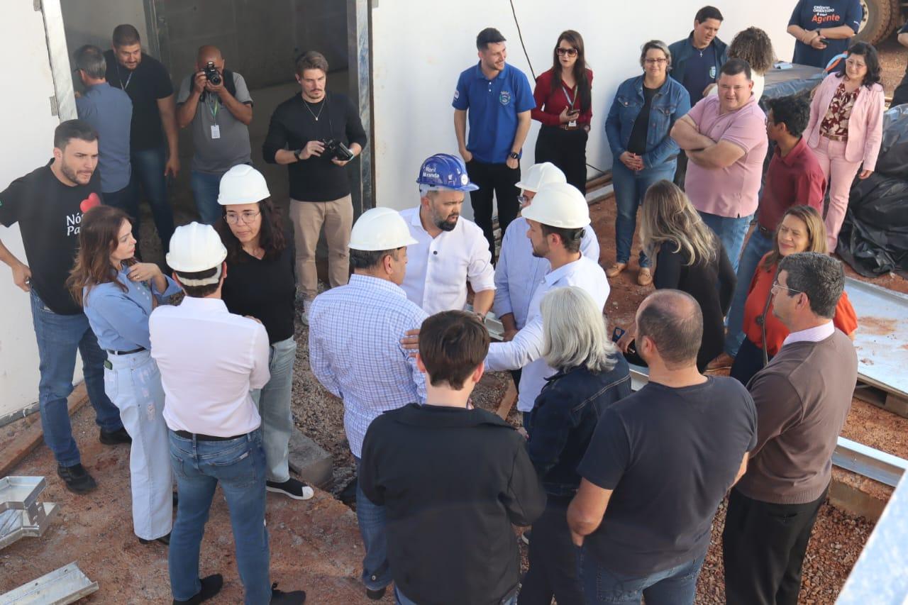 ÁUDIO - Obras do Colégio Zardo avançam e devem ser concluídas até o início do próximo ano, afirma prefeito Rodrigo Ribeiro