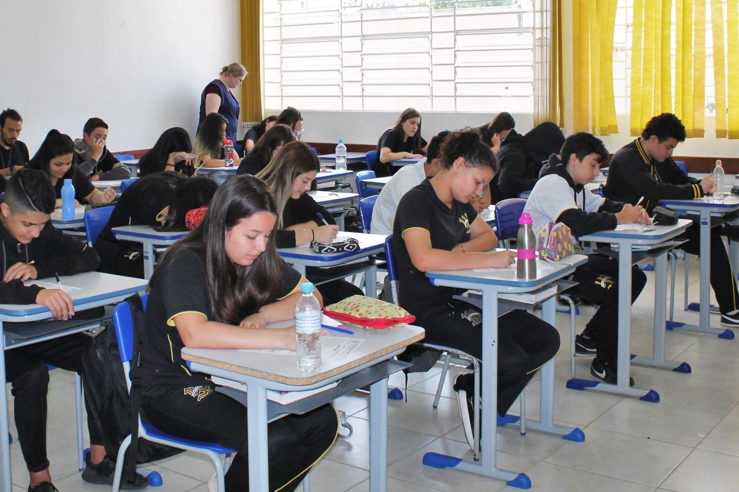 Paraná é o estado que mais investiu em educação em 2025, aponta Tesouro Nacional