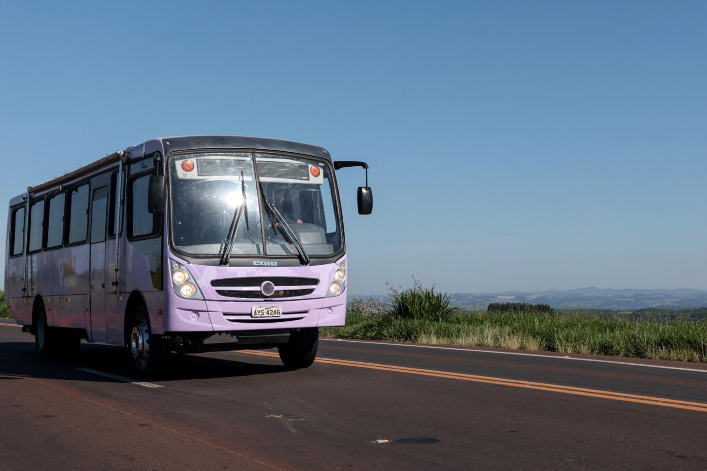 Atendimento às mulheres: mais de 60 cidades já receberam o Ônibus Lilás em 2025