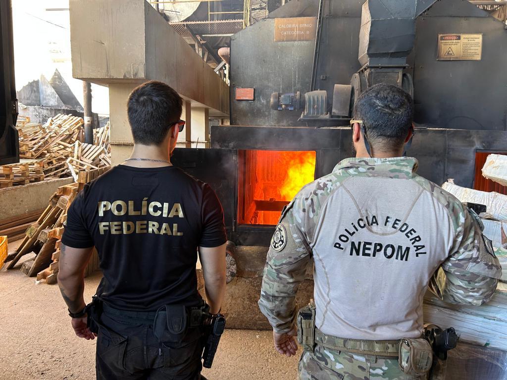 Polícia Federal incinera quase 10 toneladas de droga hoje em Guaíra
