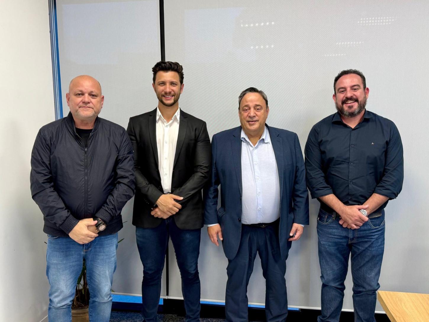 Deputado Hussein Bakri garante R$ 5 milhões para recape asfáltico urbano em Palotina