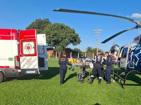 Palotina: Helicóptero do CONSAMU transfere paciente do Hospital Municipal