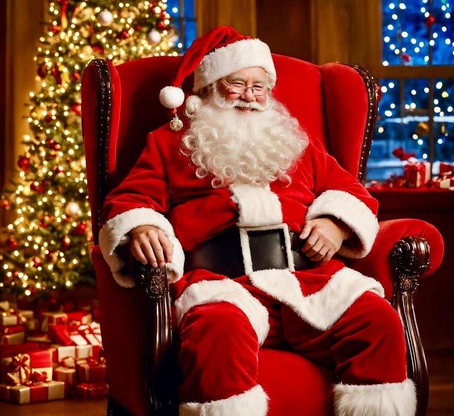 (TRADIÇÃO) Chegada do Papai Noel marca abertura da programação natalina em Palotina neste sábado