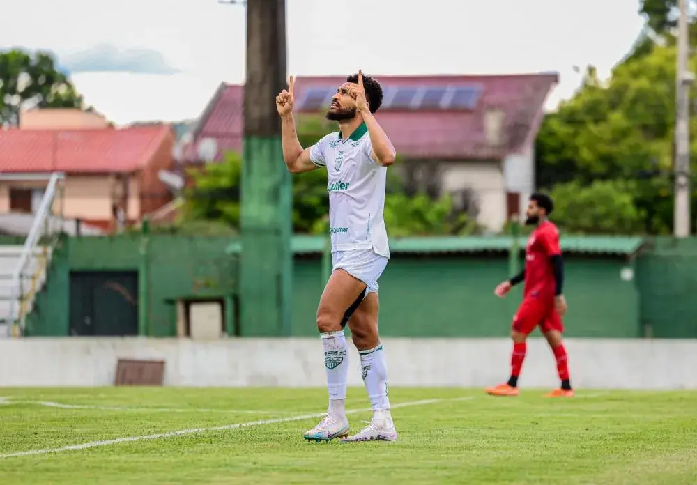 Gauchão 2026: Palotinense Wellisson faz estreia pelo Avenida diante do Grêmio