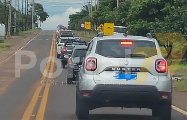 Movimento intenso e filas marcam rodovias da região mesmo com balsa em operação no Rio Piquiri na BR-272