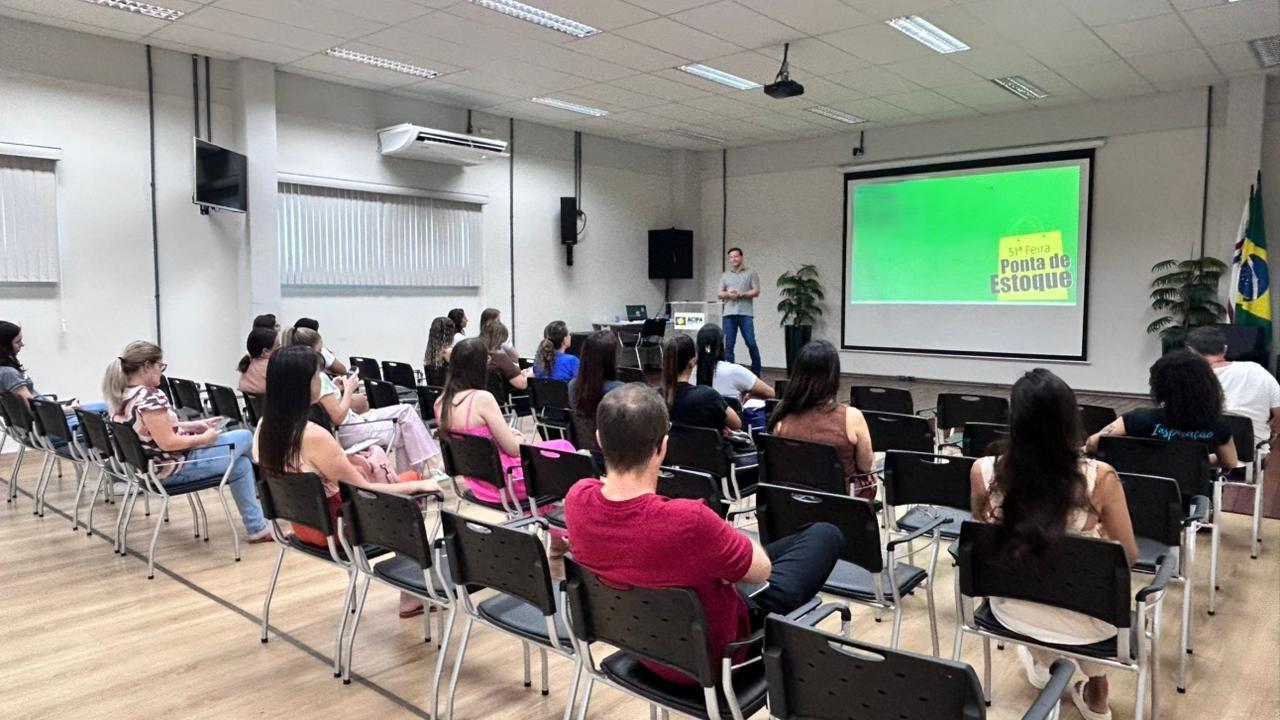 ACIPA realiza reunião para definir detalhes da Feira Ponta de Estoque