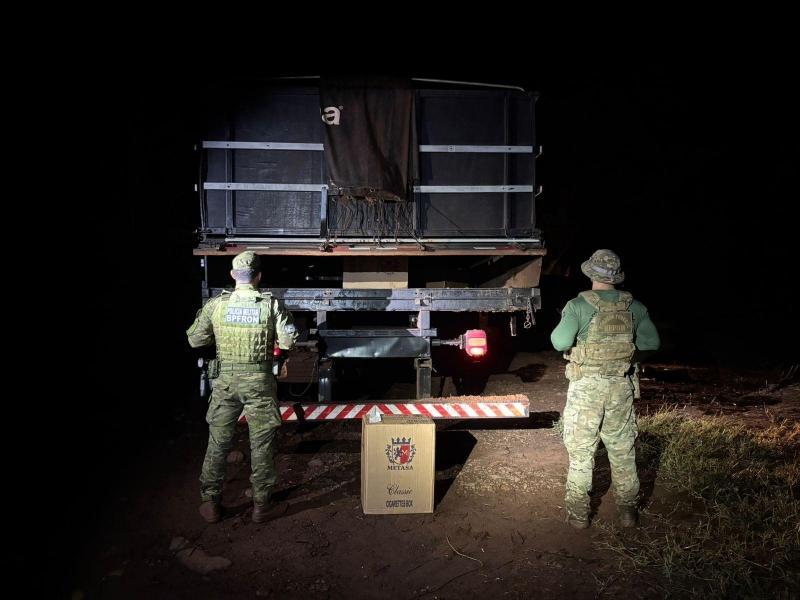 Caminhão com cigarros é apreendido em Guaíra