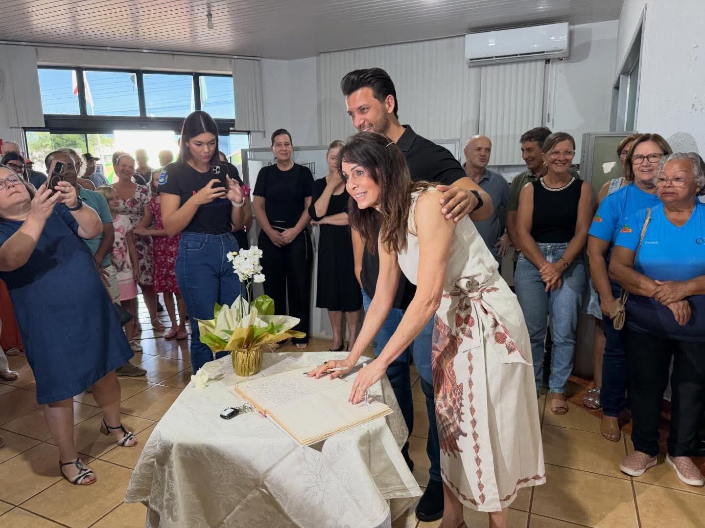 Marco histórico para Palotina: vice-prefeita assume interinamente o Executivo