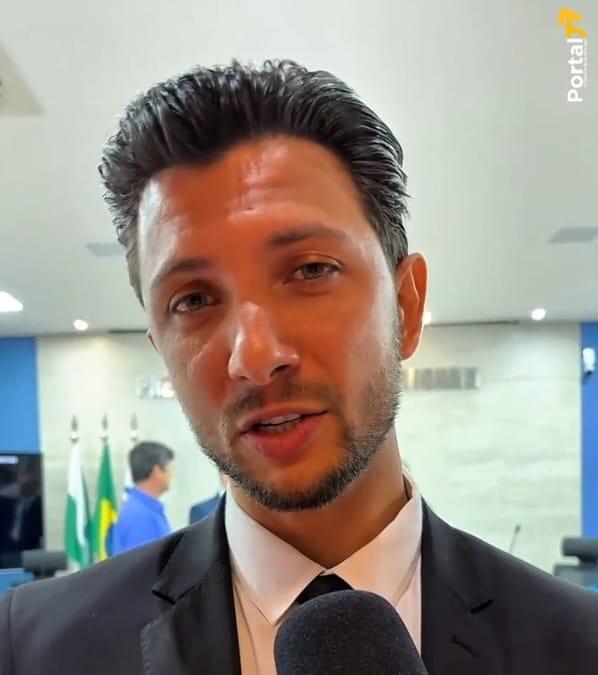 Prefeito detalha projetos estruturantes e melhorias para Palotina durante abertura do Legislativo