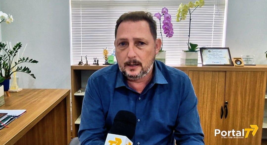 Vídeo - AMOP reforça pautas municipalistas durante o Show Rural Coopavel, destaca presidente Rodrigo Schanoski