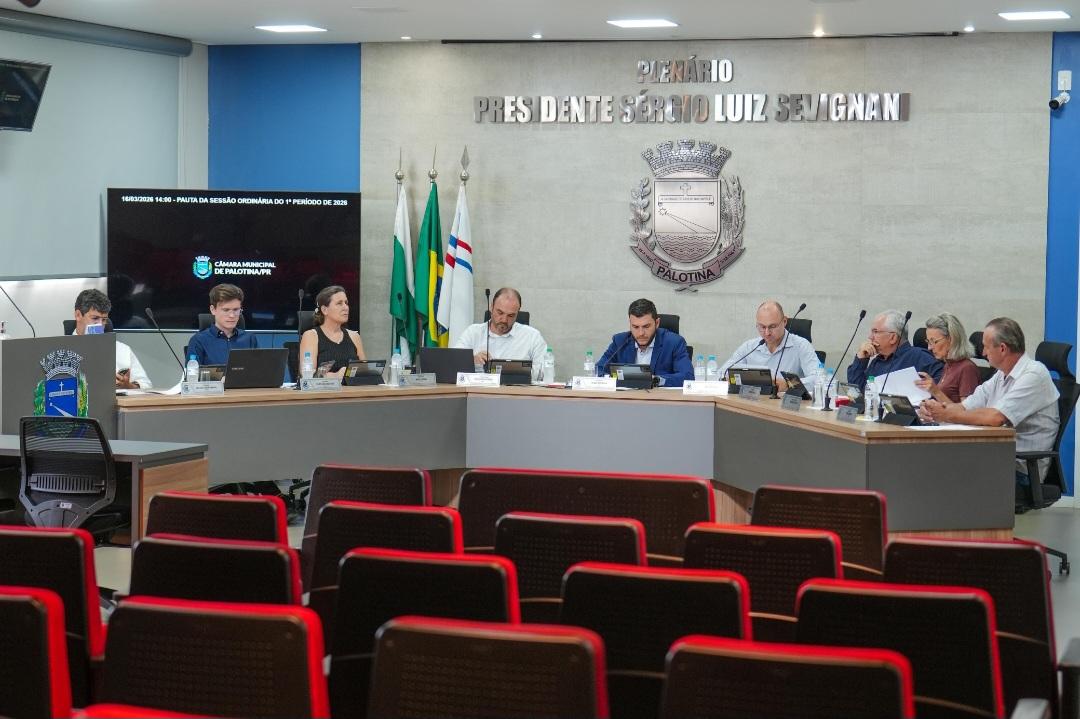 Câmara de Palotina aprova incentivo a professores e novas regras para auxílio-estudantil