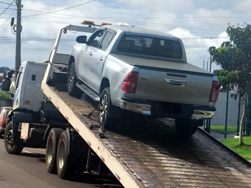 Hilux furtada é recuperada em Guaíra e dois suspeitos são presos pela PM e GM