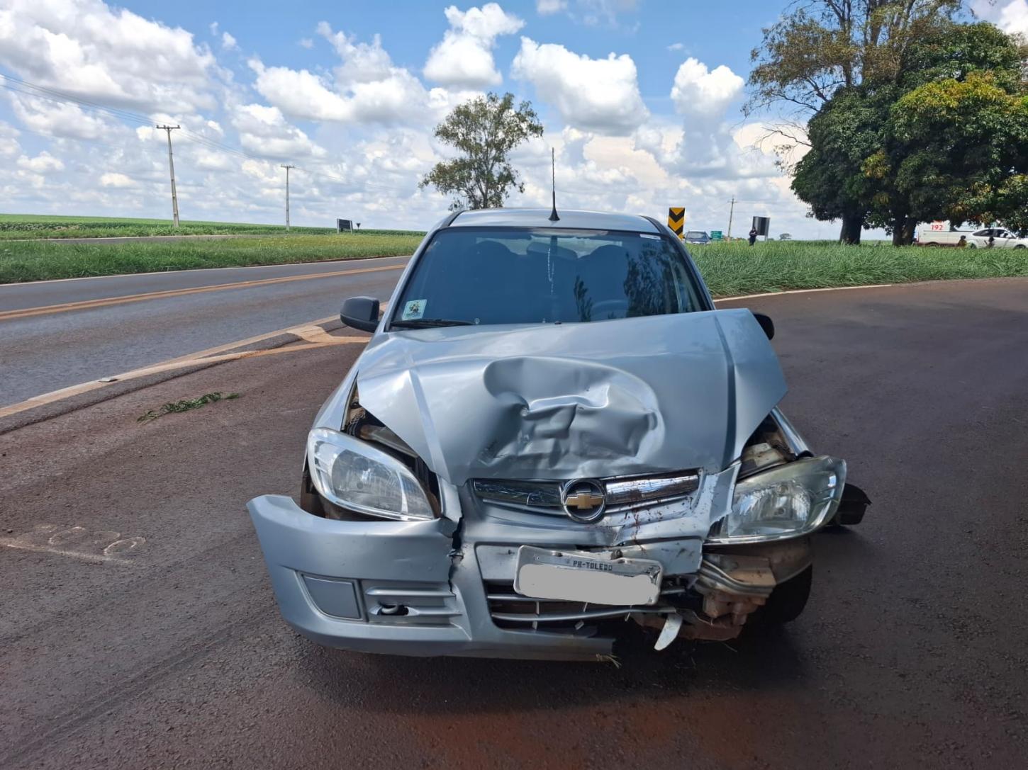 Três pessoas ficam feridas em acidente na rodovia PR-182 