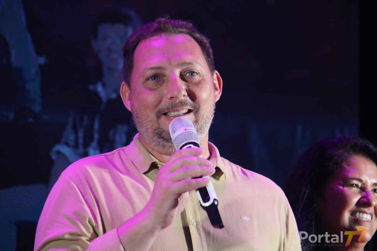 Vídeo - Prefeito Rodrigo Schanoski destaca investimentos históricos e celebra força feminina em grande evento em Maripá