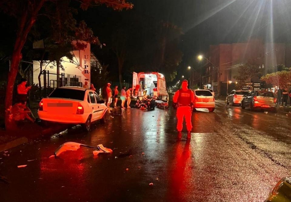 Acidente envolvendo dois carros e uma bicicleta deixa dois feridos em Palotina