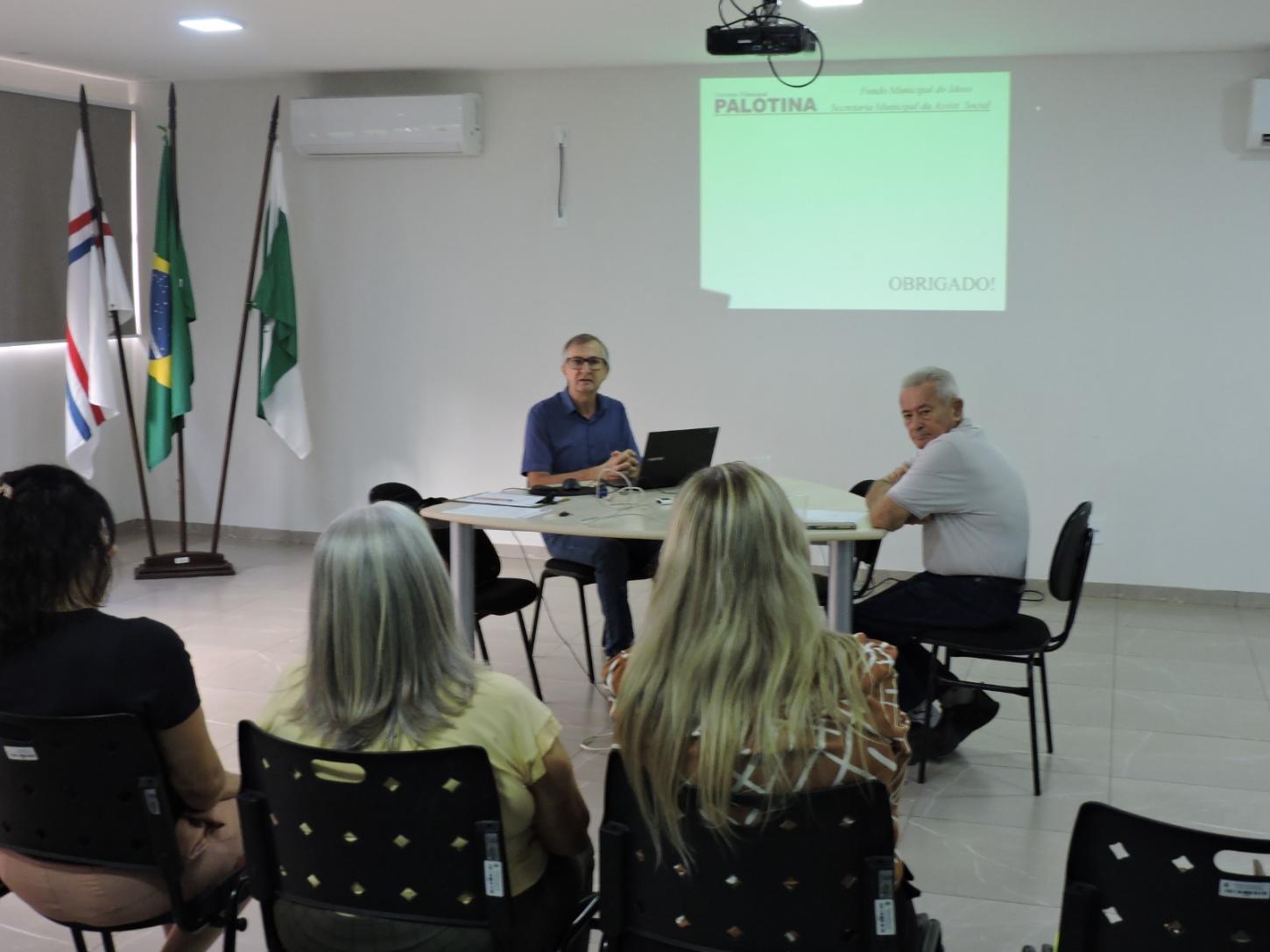 Conselho Municipal dos Direitos do Idoso analisa prestação de contas do Fundo Municipal