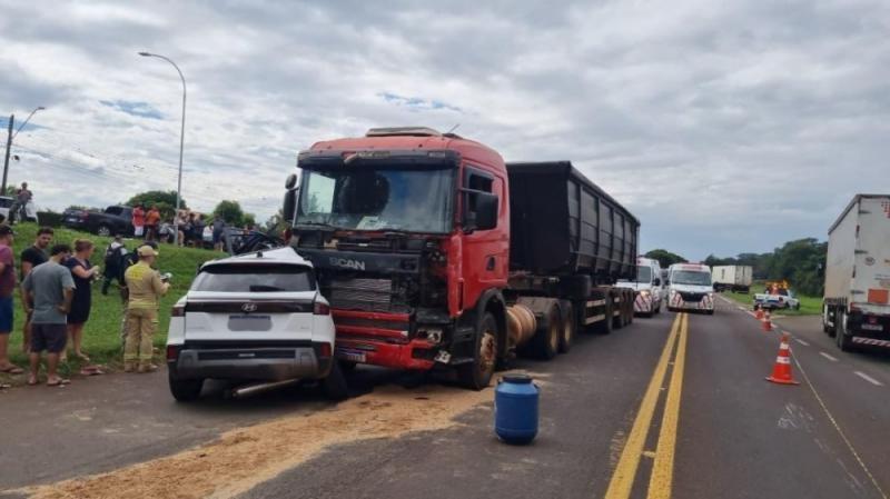 Criança de Toledo morre e mãe fica gravemente ferida em acidente na BR-277