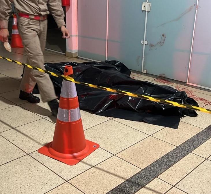 Homem é morto a facadas na rodoviária de Palotina