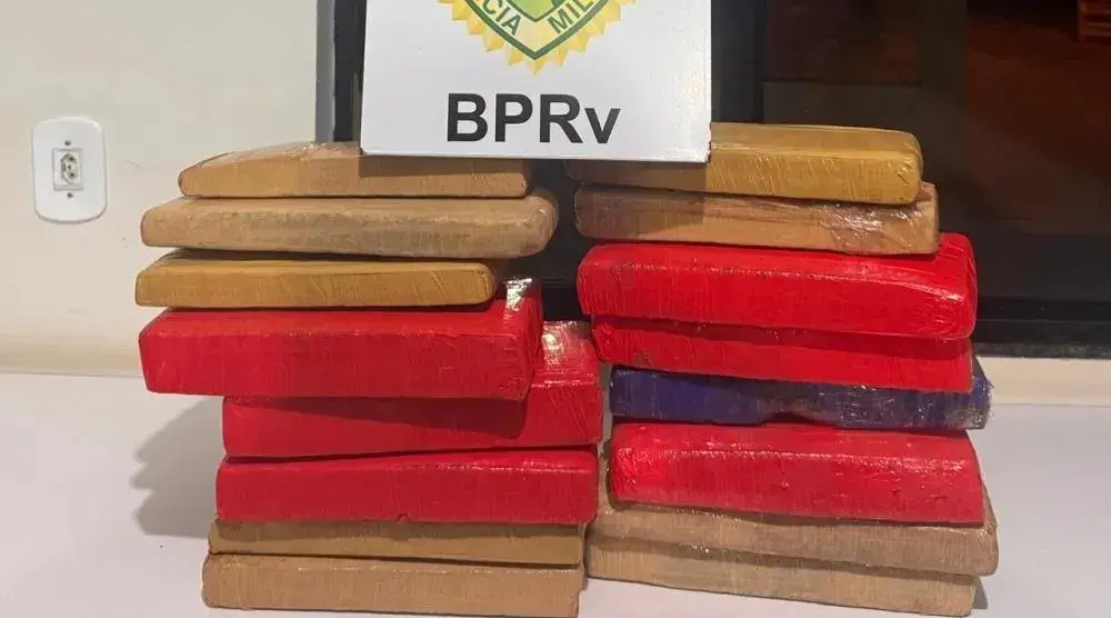 Jovem é preso com mais de 15 kg de maconha durante abordagem na PR-323 em Iporã