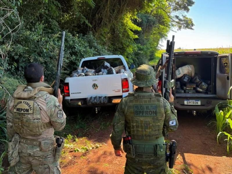 PF e BPFRON apreendem quase 400 kg de drogas próximo a Dr. Oliveira Castro