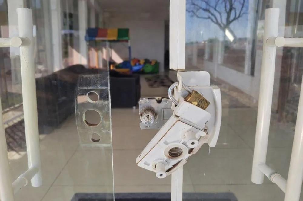 Suspeito invade comércio durante a madrugada, em Francisco Alves