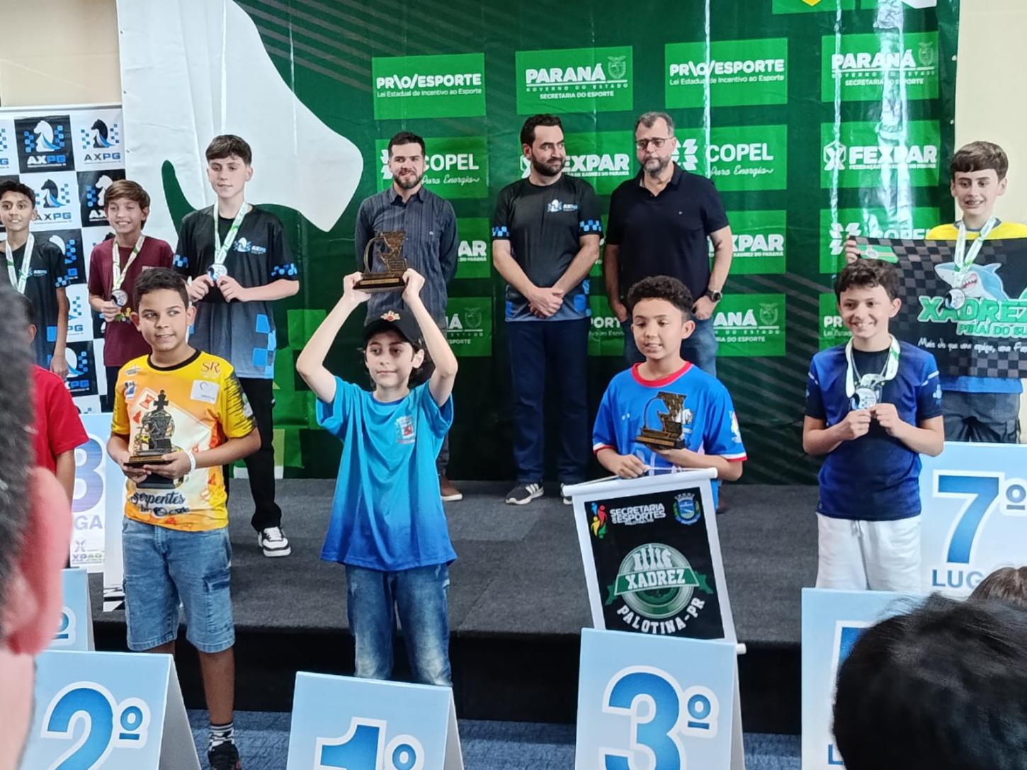 Xadrez de Palotina conquista bons resultados na fase final do Paranaense em Ponta Grossa