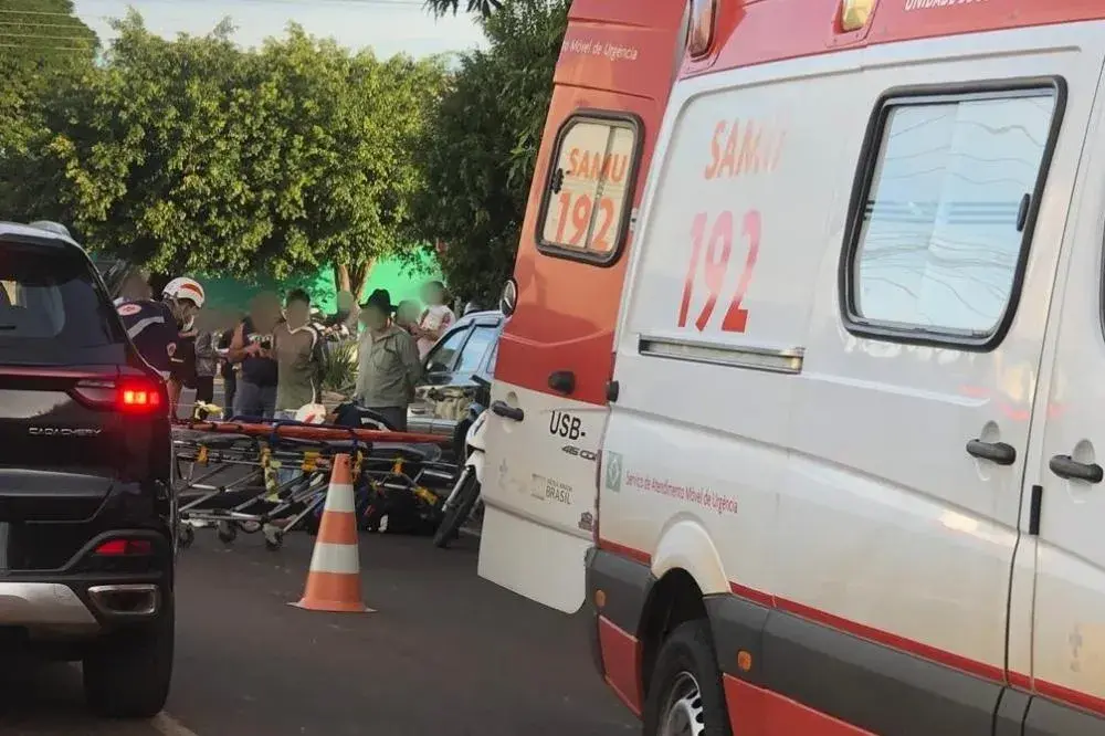 Acidente com motocicleta deixa mulher ferida em Terra Roxa