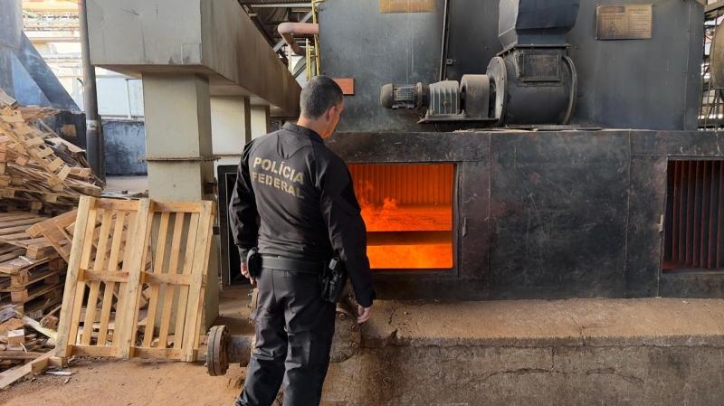 PF de Guaíra incinera mais de 10 toneladas de drogas apreendidas