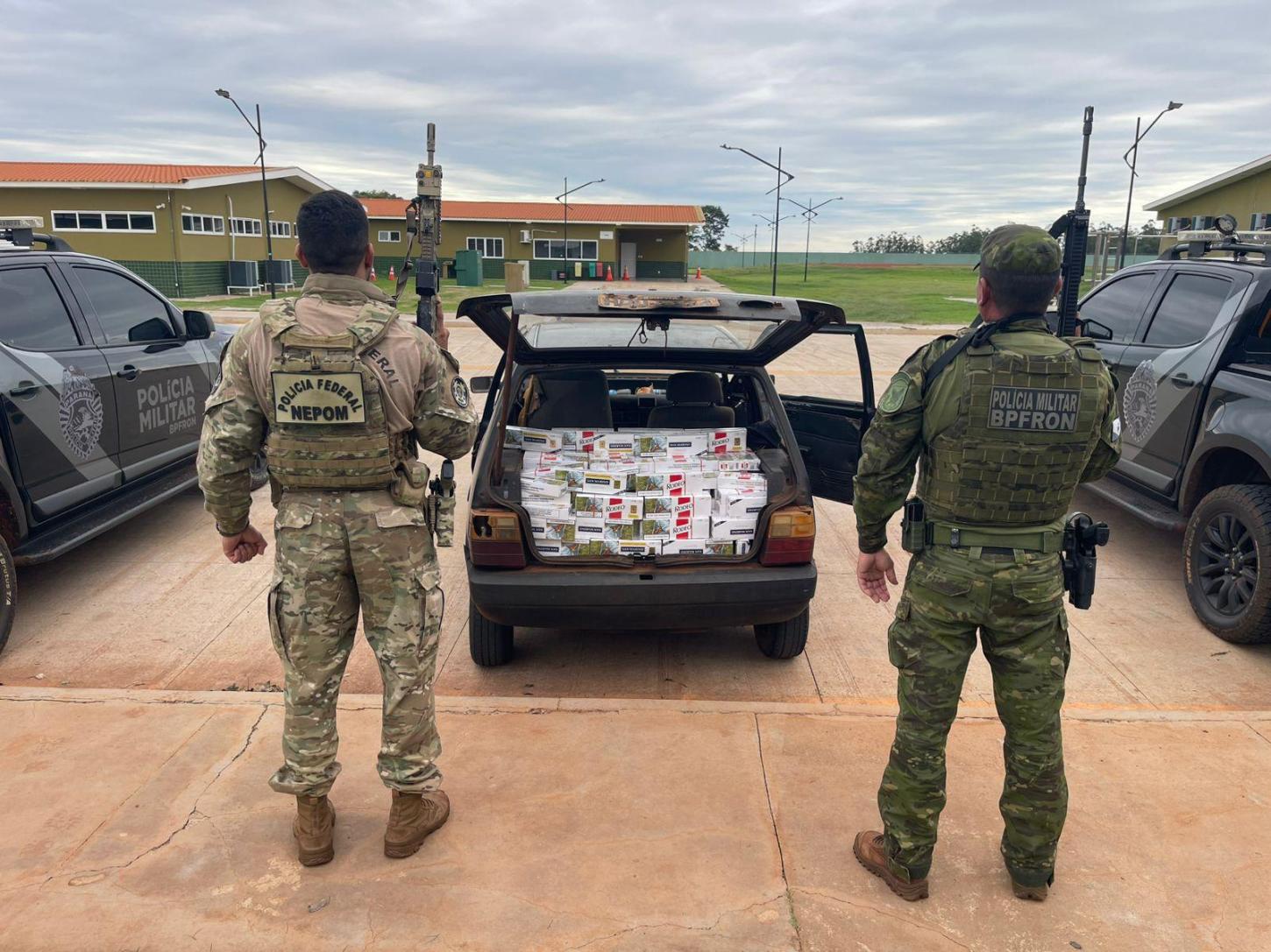 POLÍCIA FEDERAL e BPFRON realizam apreensão de cigarros paraguaios