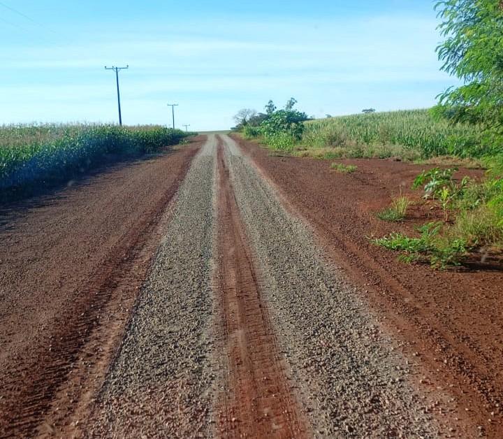 Prefeitura de Palotina realiza melhorias em estradas rurais nas regiões de São Camilo e São Pedro do Piquiri