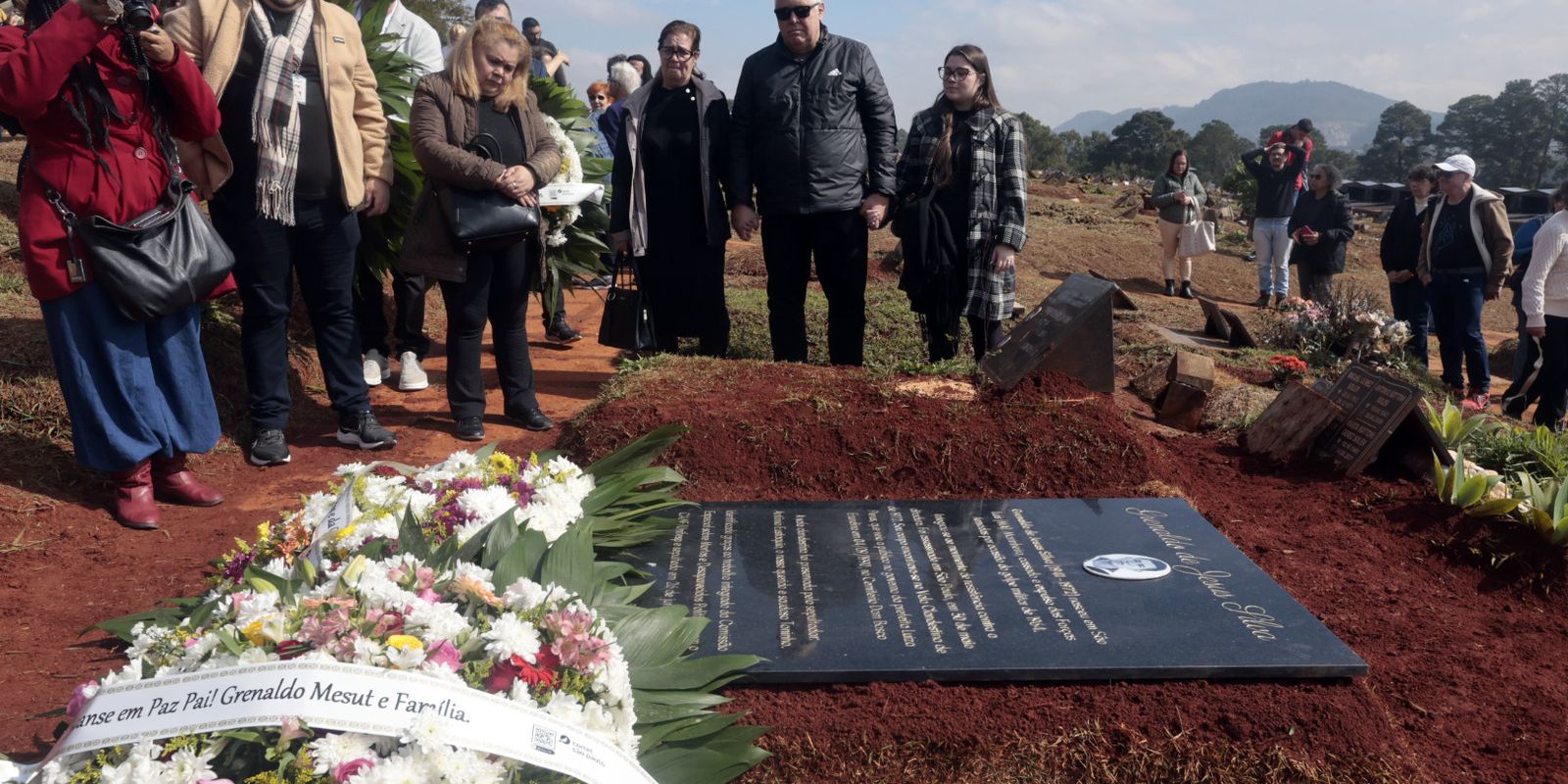 Restos mortais de Grenaldo Silva, vítima da ditadura, são sepultados após décadas