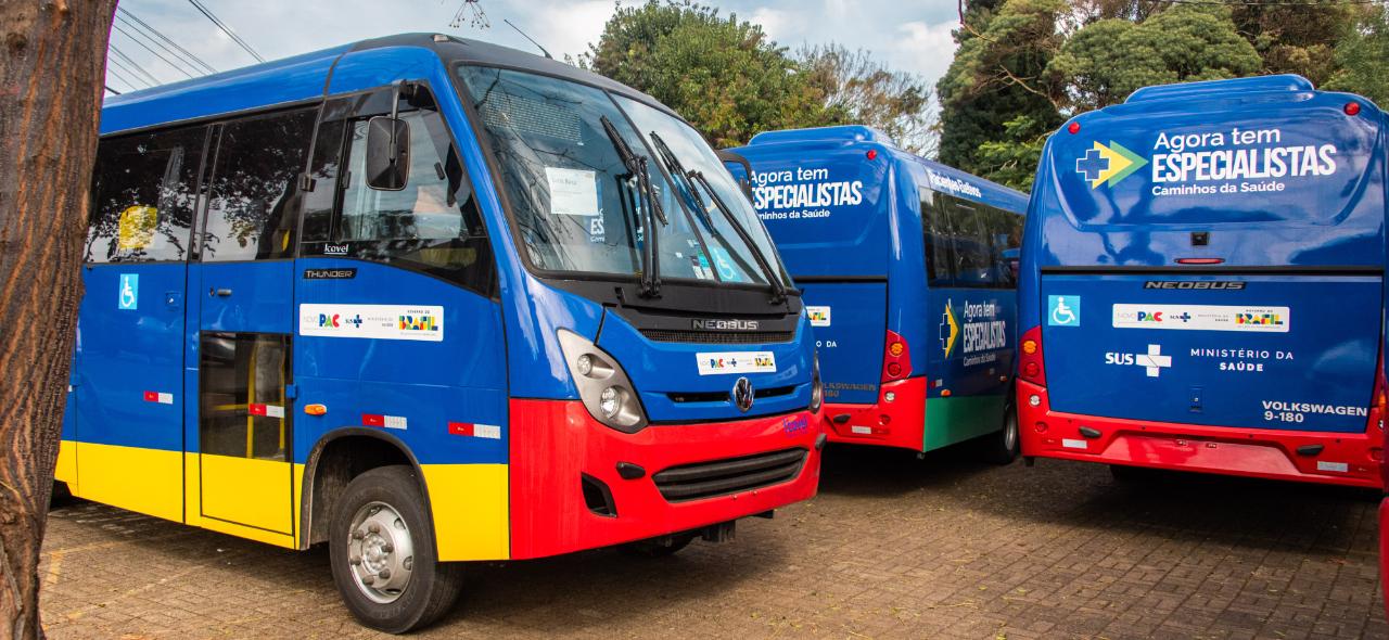 Saúde de Terra Roxa novo micro-ônibus para transporte de pacientes