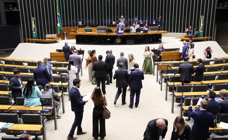 Câmara dos Deputados aprova permanência de incentivos fiscais para a indústria da reciclagem