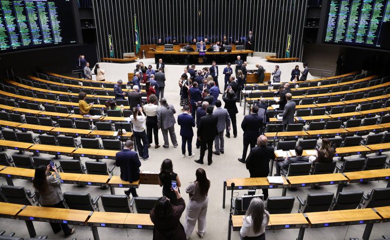 Câmara dos Deputados pode deliberar sobre projetos que incluem programa para pessoas com epilepsia