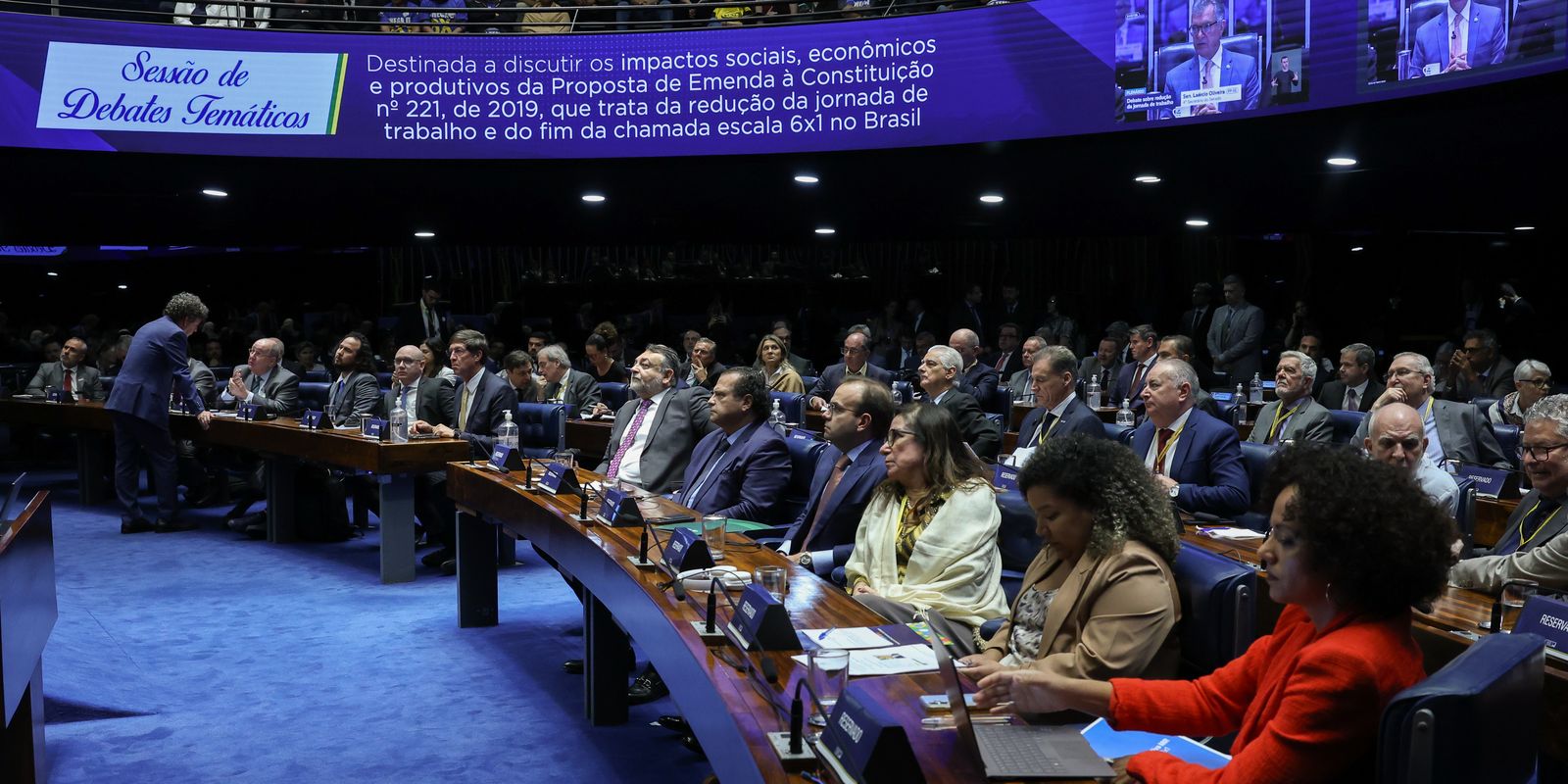 Debate sobre a PEC 6x1 no Senado polariza empresários, governo e sindicatos
