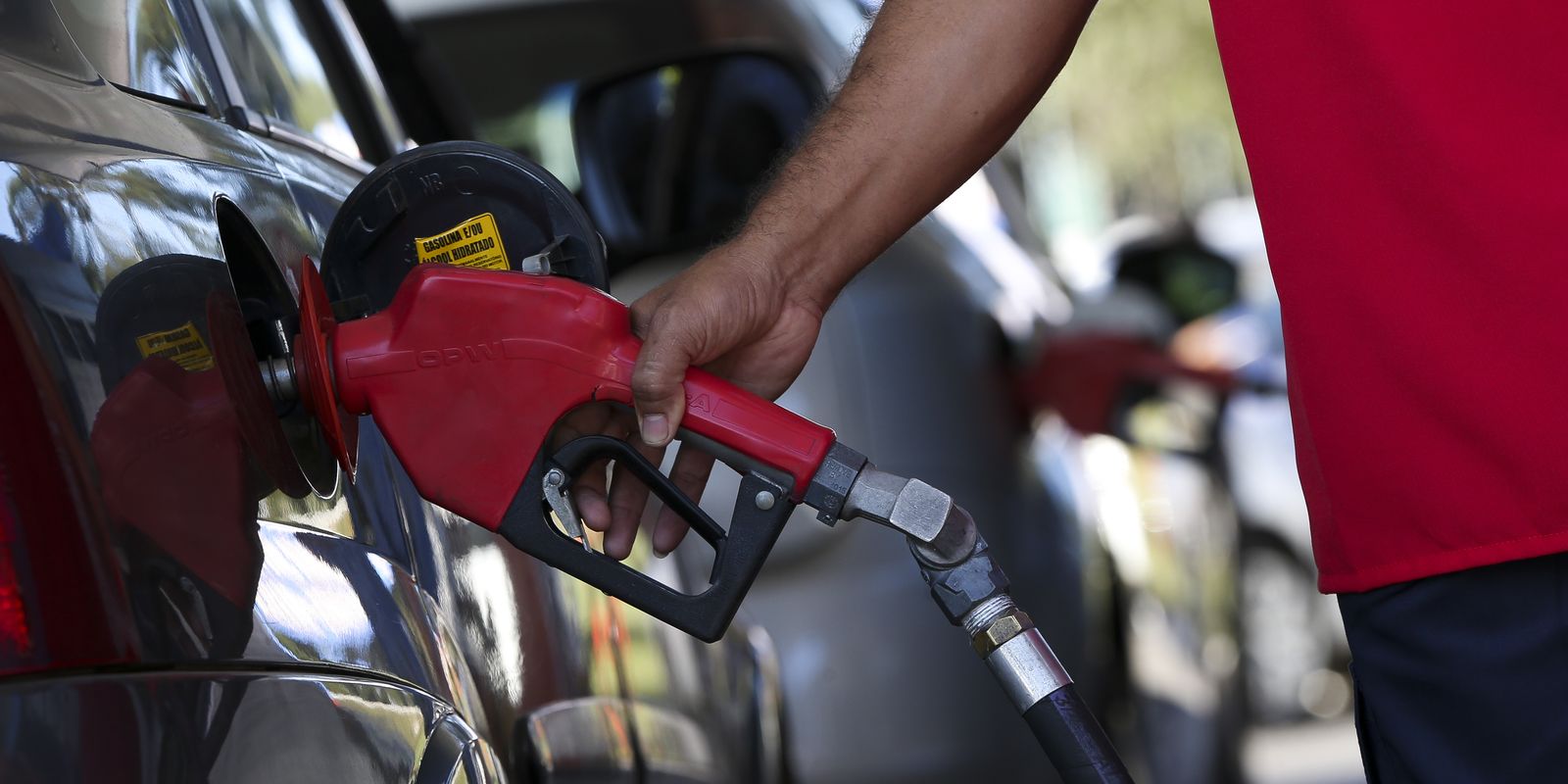 Reunião sobre aumento de etanol na gasolina para 32% é adiada pelo governo