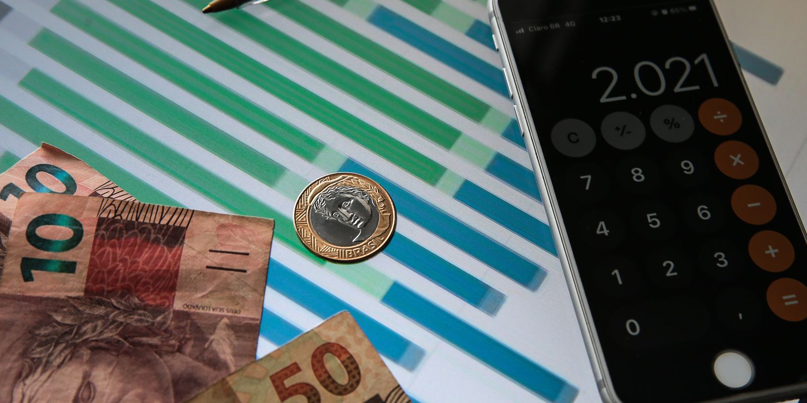 Mercado financeiro revisa projeção da inflação para 5,30% no Brasil