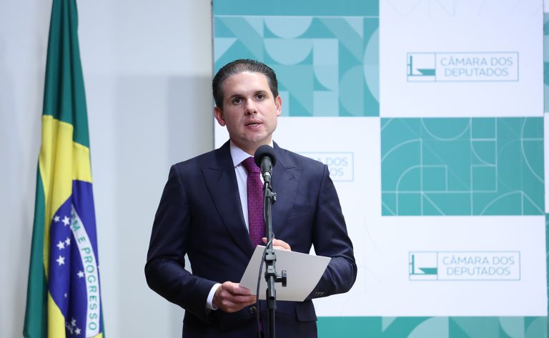 Hugo Motta critica novas tarifas dos EUA e defende setor produtivo com a Lei da Reciprocidade Econômica
