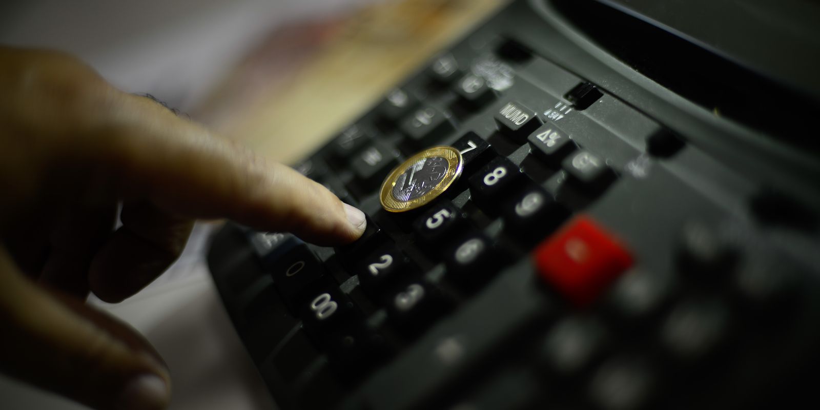 Prévia da inflação desacelera para 0,06% em julho, aponta levantamento do IBGE