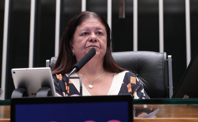 Projeto de lei propõe audiência pré-soltura para agressores de mulheres