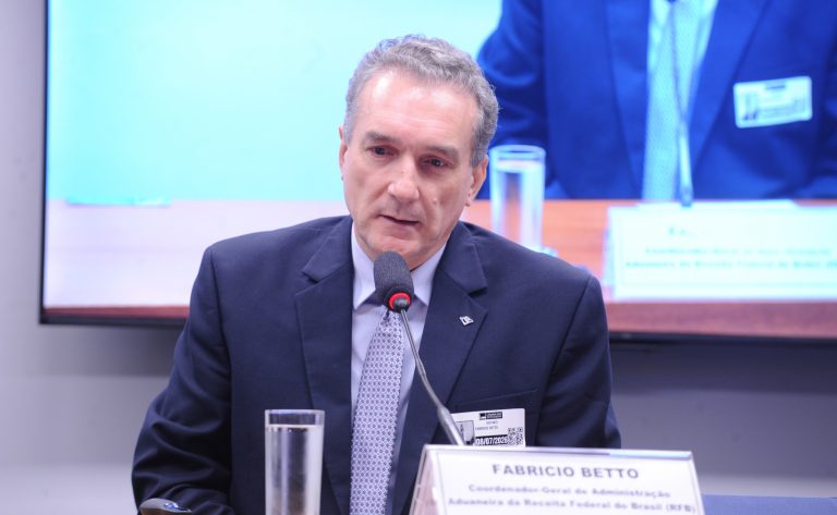 Receita Federal implementa novas regras no Remessa Conforme para combater a pirataria e produtos ilegais