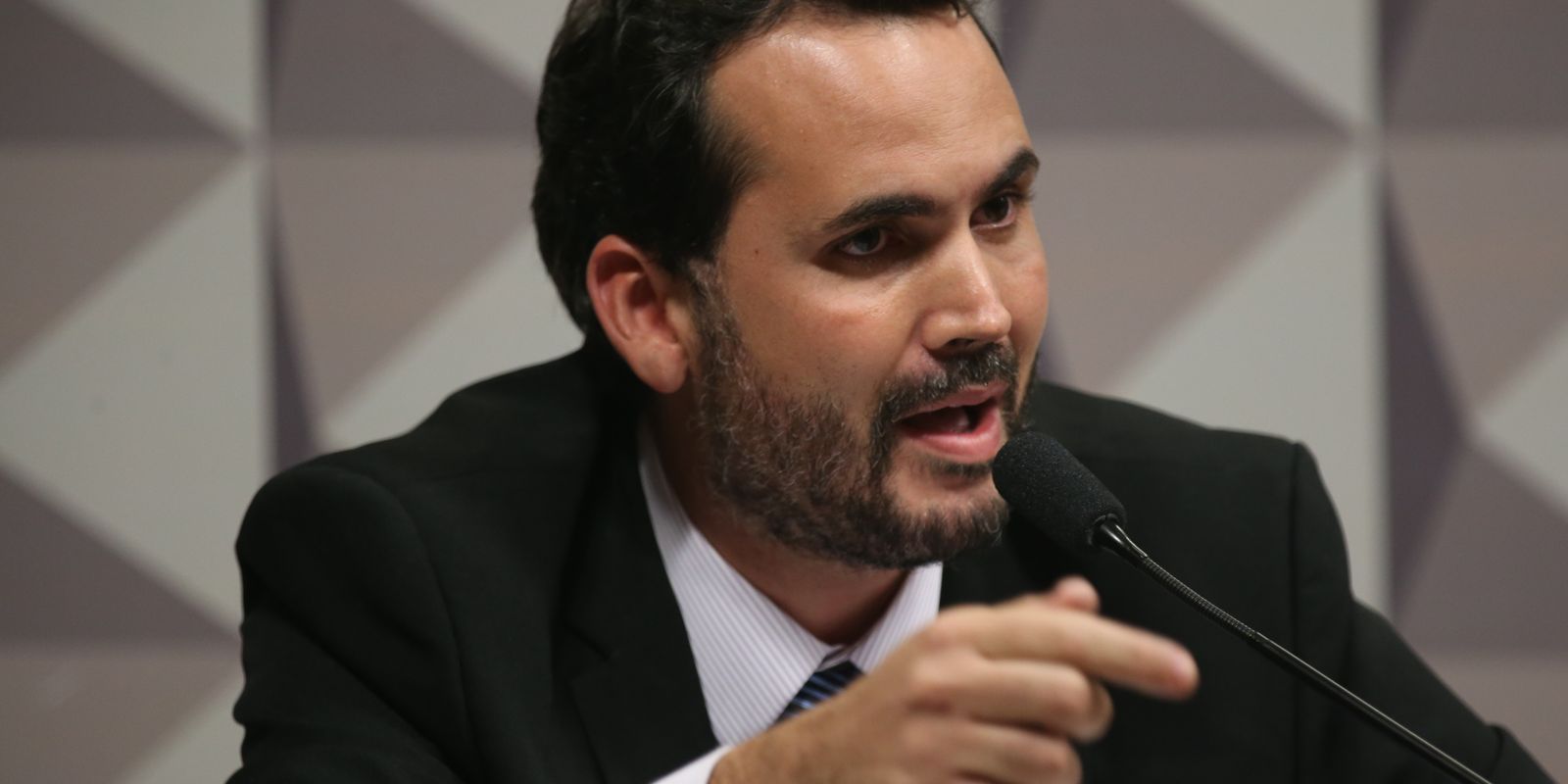 Governo descarta retomar subsídio ao diesel de R$ 0,35 por litro, diz ministro