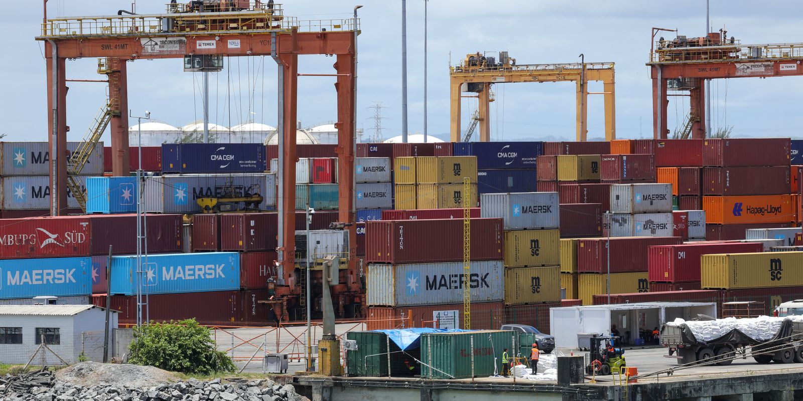 Novas tarifas dos EUA impactam US$ 6,6 bilhões em vendas do Brasil